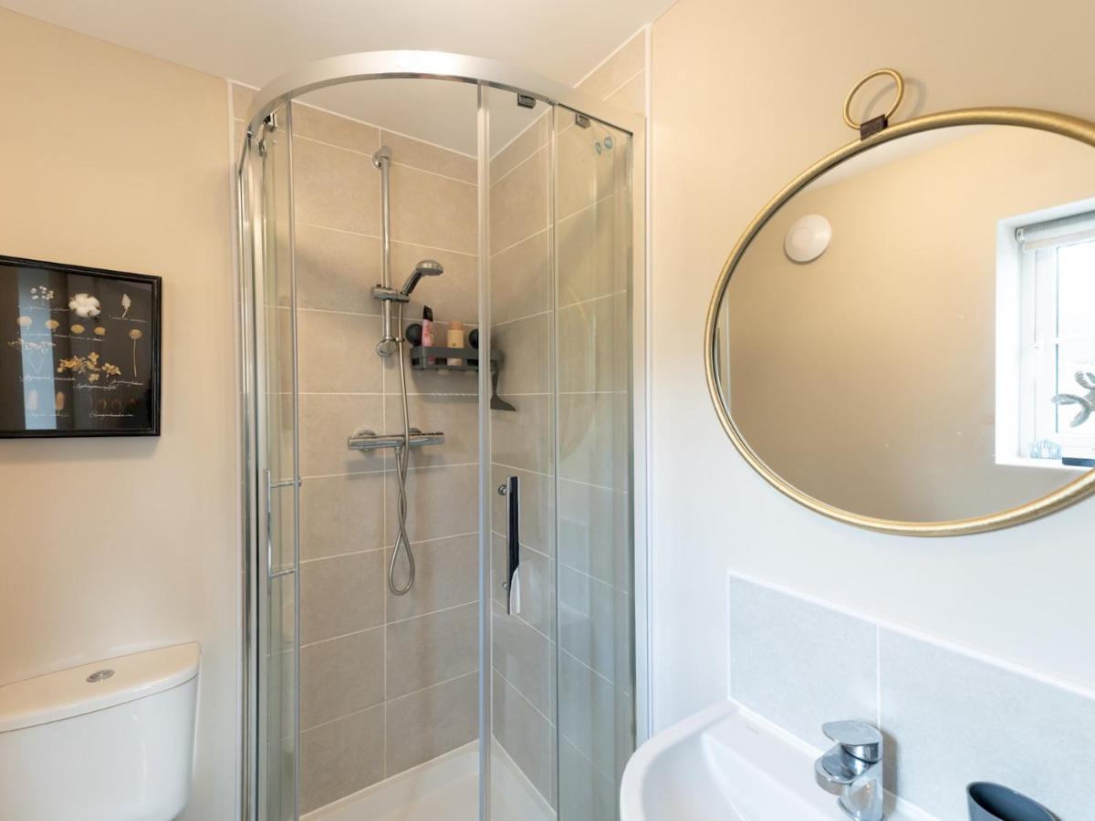 Pass The Keys Contemporary 2 Bedroom Home Ludlow Bagian luar foto